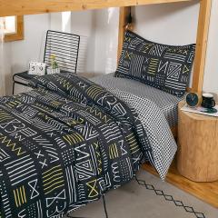 بياضات أسرّة فردية في السكن الجامعي،