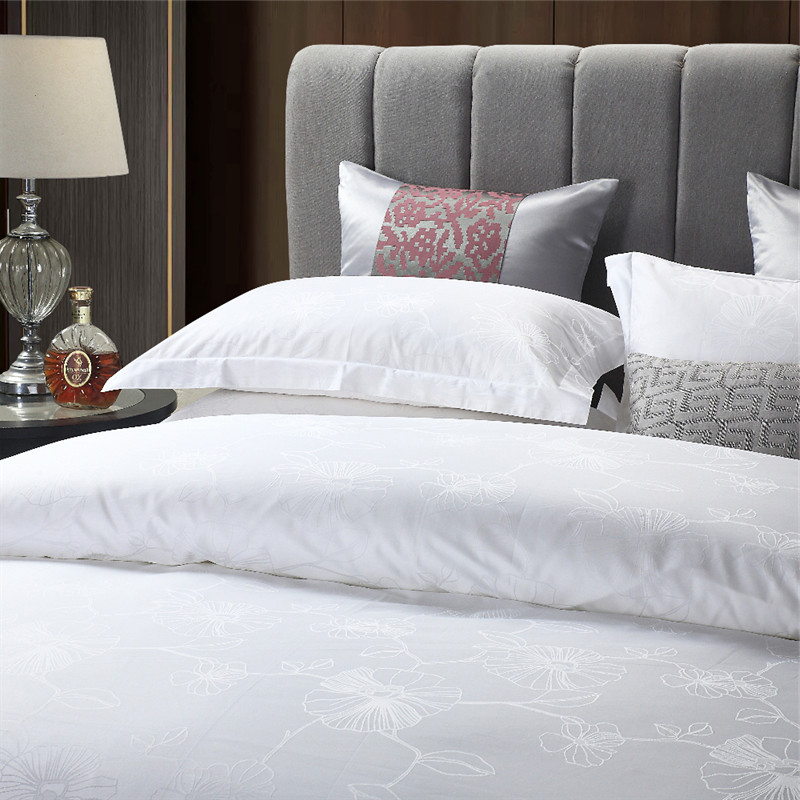 ما هي الاحتياطات التي يجب اتخاذها عند غسل أقمشة الفسكوز في بياضات الفنادق؟