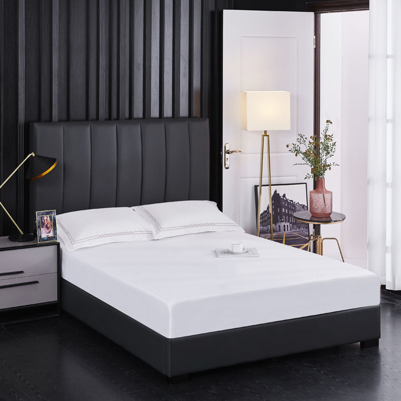 لماذا جميع ملاءات الفندق باللون الأبيض؟